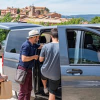 Из Авиньона: Полноценный однодневный тур с гидом по Провансу, Office de Tourisme (Tourist Information Center), Прованс