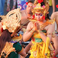 Din Bali: Tur la Apus la Templul Uluwatu cu Spectacol de Dans Kecak & Foc, Bali