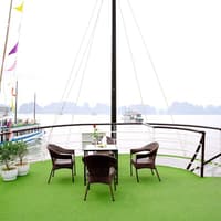 Ha Long Bay: Boat Cruise + Lunch + Drinks + Optional Transfer — gallery 1