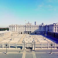 Madrid Highlights Tour & Royal Palace: Skip The Line + Guided Tour — gallery 3
