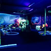 Aloha Amsterdam: Glow in the Dark Minigolf — gallery 4