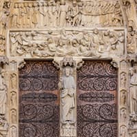 Île de la Cité Guided Tour with Sainte-Chapelle Tickets — gallery 2