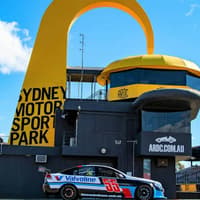 Sydney Motorsport Park: V8 Hot Lap Experience
