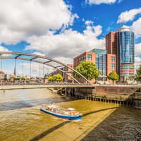 2-Hour Harbor Cruise in Hamburg with Live Commentary in German — gallery 1
