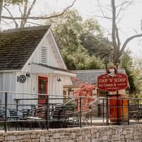 Journey to Jubilee Historic Tour + Wine Tasting — gallery 1