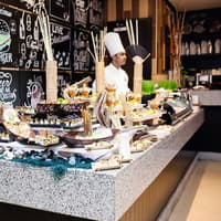 Buffet Lunch or Dinner at Crescendo Anantara The Palm