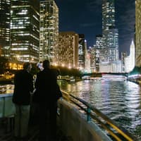 Chicago Feuerwerks-Dinner-Kreuzfahrten, 455 Cityfront Plaza Dr, Chicago