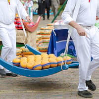 From Amsterdam: Zaanse Schans, Volendam, Edam and Marken Guided Tour — gallery 2