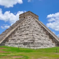 Chichén Itzá: Entry Ticket + Walking Tour