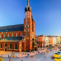 Krakow: Old Secrets, Tales & Kings Evening Guided Tour