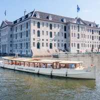 Amsterdam: 1-Hour Luxury Heated Saloon Boat Evening Cruise with Optional Drinks & Bites — gallery 1