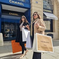 Paris: Guided La Samaritaine Shopping Tour — gallery 1