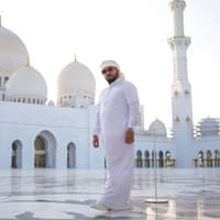 Half-Day Trip from Dubai: Sheikh Zayed Grand Mosque Express Entry — gallery 1