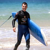 2-Hour Group Surf Lesson in Carcavelos Beach — gallery 1