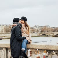 Eiffel Tower & Parisian Bridges Private Photo Tour — gallery 2
