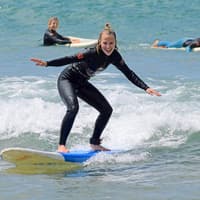 2-Hour Group Surf Lesson in Carcavelos Beach — gallery 2