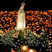 From Lisbon: Fatima Night Pilgrimage Tour with Candlelight Procession — gallery 1