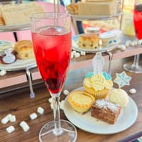 The Snowman™ Afternoon Tea Bus Tour — gallery 1