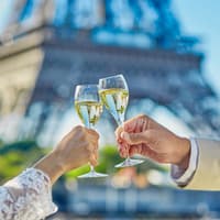 Seine River Cruise from Pont de l'Alma with Sparkling Champagne — gallery 1