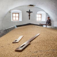 Pilsen: Brewery Museum Entrance with a Glass of Beer — gallery 4