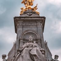 Audio Guide App for Your Smartphone: Royal London Walking Tour — gallery 1