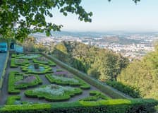 Braga & Guimarães: Small Group Guided Tour + Transfer from Porto