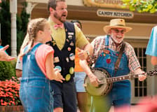 Dollywood: Day Trip from Nashville