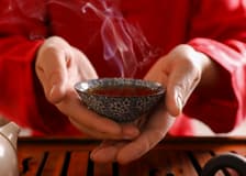 Osaka Dotonbori Area: Tea Ceremony & Matcha-Making Experience
