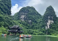Tam Coc/Trang An, Hoa Lu & Mua Cave: Guided Tour from Hanoi + Boat Ride