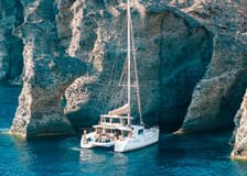 From Santorini: Luxury Catamaran Day Cruise with Lunch, Drinks & Transfers