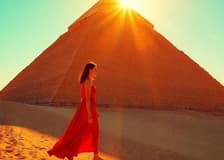 Giza Pyramids & Sphinx: Half-Day Guided Tour + Roundtrip Transfer