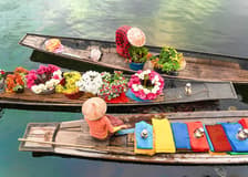 Amphawa Floating Market & Maeklong Railway Market Full-Day Guided Tour [Fri-Sun]