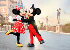 Shanghai Disneyland 1-Day Ticket with Premier Access (3 Attractions)
