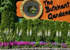 Roundtrip Transport from Victoria to Butchart Gardens