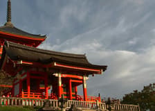 Kyoto: Guided Walking Tour + Kiyomizu-dera & Kōdaiji Temple Entry