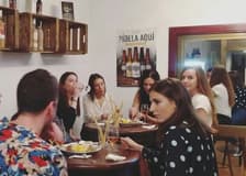 Córdoba: Guided Wine & Tapas Tasting