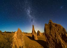 Pinnacles Sunset & Stargazing Tour with Picnic-Style Dinner & Round-Trip Transfers