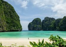 Maya Bay, Phi Phi & Bamboo Island: Day Tour from Phuket + Transfers + Lunch