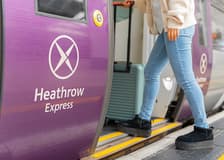 Heathrow Express with Advance Booking Discount: One-Way Train Transfers between Heathrow Airport & London Paddington