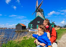 From Amsterdam: Zaanse Schans, Volendam, Edam and Marken Guided Tour