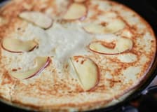 Amsterdam: Dutch Pancake Cooking Class + Lunch in a Canal House