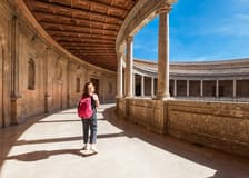 Full-Day Guided Tour of Alhambra with Transfers from Malaga