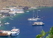 Santorini: Volcanic Islands Cruise with Hot Springs Visit