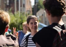 Edinburgh: Guided Food Tour + Lunch & Drinks