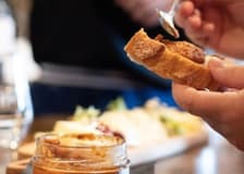Chartrons Bordeaux: Food Tour in the Wine District