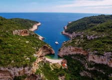 From Split: Full Day Tour to Blue Cave, Blue Lagoon & 5 Islands