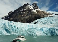 Perito Moreno Glacier: Cruise + Roundtrip Transfer from El Calafate