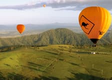 Gold Coast Hot Air Balloon Ride with Sparkling Wine & Hotel Transfers