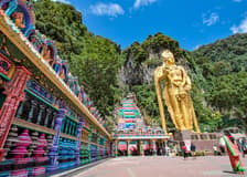 From Kuala Lumpur: Full-Day Tour of Batu Caves & Colmar Tropicale with Transfers