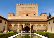 All Alhambra Tickets: Private Guided Tour with Nasrid Palaces